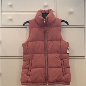 Old Navy NWT Puffer Vest